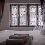 Bed & Breakfast Gli Scorci Di 4*