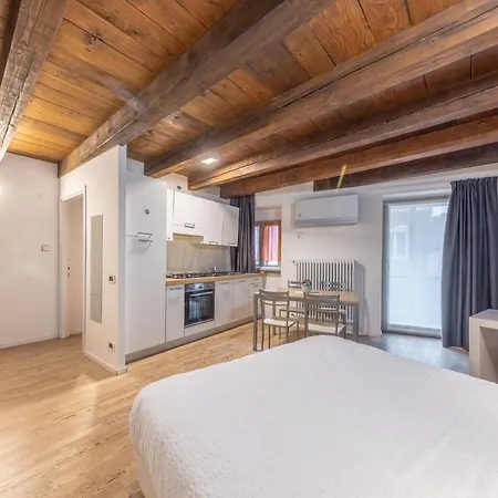 Gli Scorci Di Bed and breakfast Trento